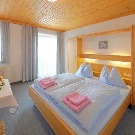 Cozy With Balcony Near Slope *