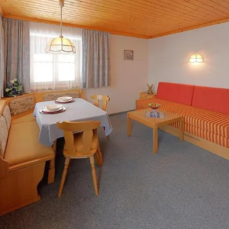 Cozy With Balcony Near Slope