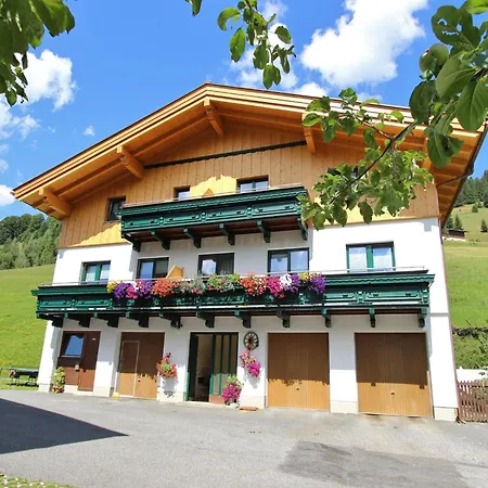 Cozy With Balcony Near Slope Appartement *