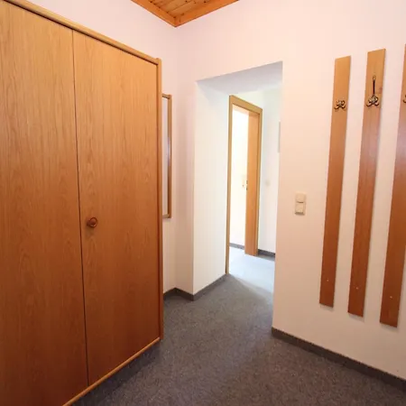 Apartman Cozy With Balcony Near Slope *