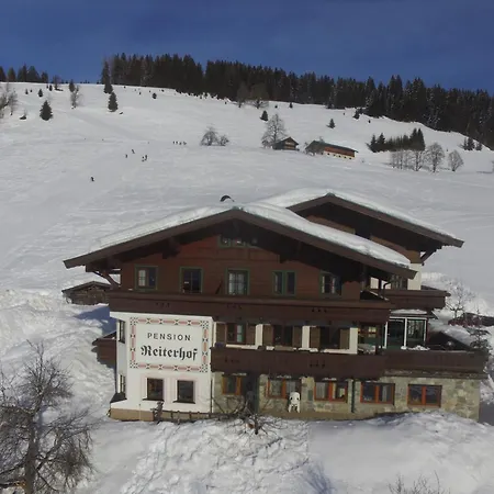 Cozy With Balcony Near Slope * Maria Alm am Steinernen Meer